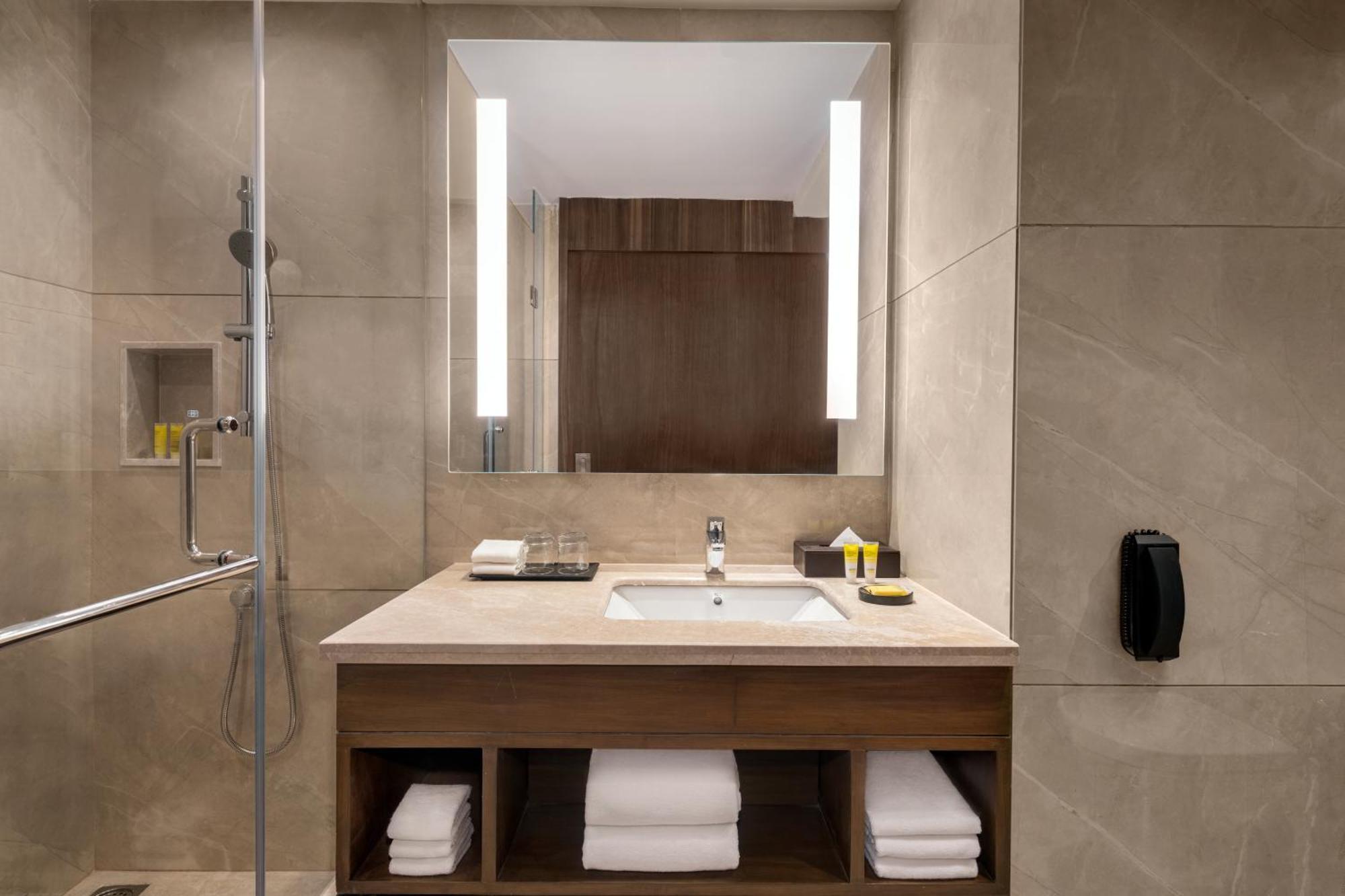 Hyatt Place Haridwār Екстериор снимка