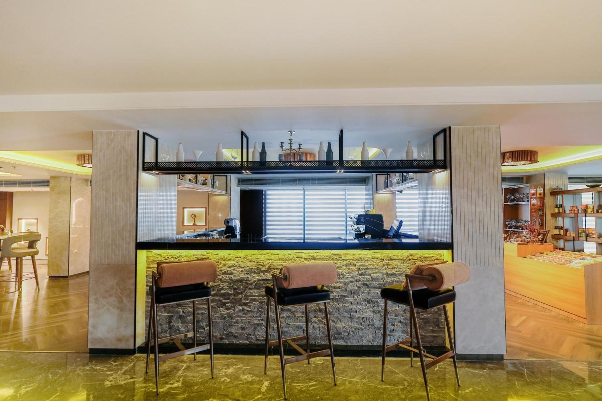 Hyatt Place Haridwār Екстериор снимка